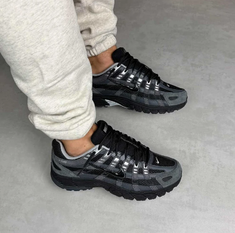 Nike P-6000 Suede – Anthracite / Black / Chrome / Metallic Silver